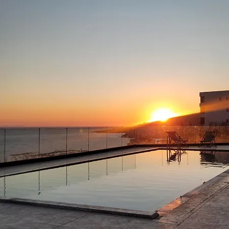 Sunset - Panoramic View & Pool Appartement Saranda